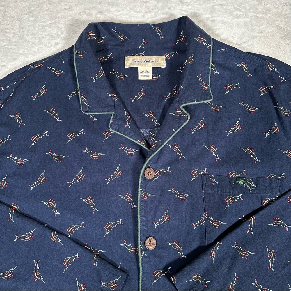 Tommy Bahama Men Button Down Shirt Size XL Long Sleeve 100% Cotton Embroidered - Picture 2 of 16
